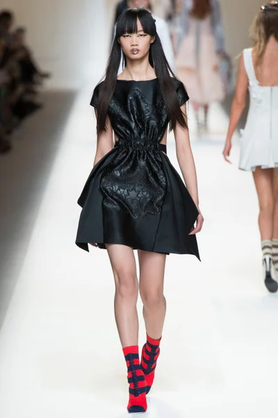 Look 30